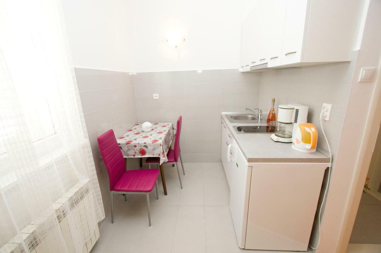 Apartmani Marija Cizmic Makarska Exterior foto