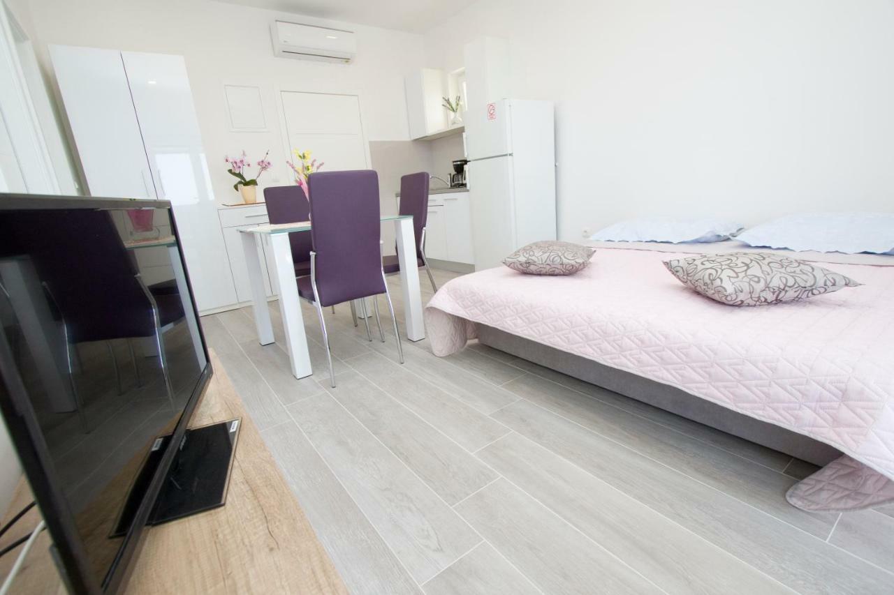 Apartmani Marija Cizmic Makarska Exterior foto